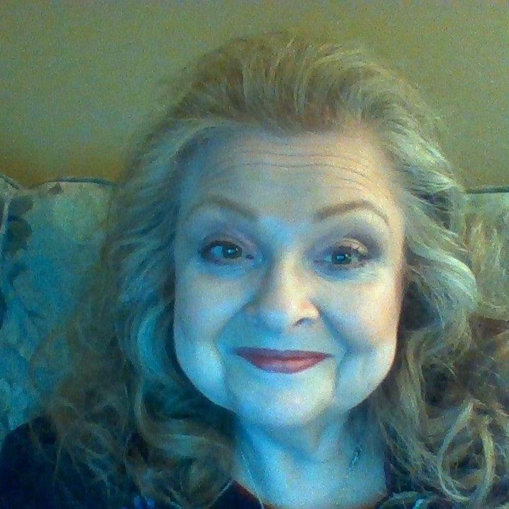 Meet your Posher, Connie